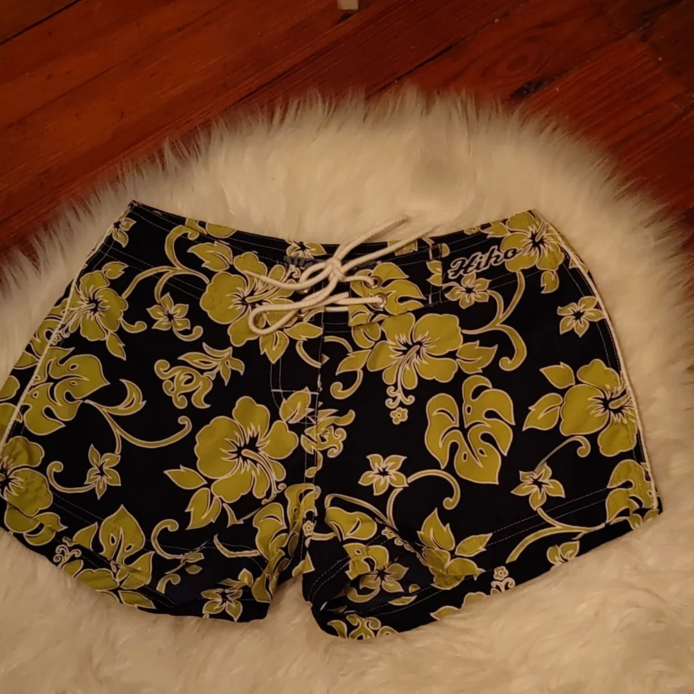 Hiho Hawaiian Board Shorts Sz. 2 - Picture 1 of 8